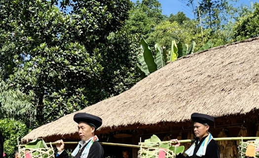 Lễ cưới của người Dao đỏ